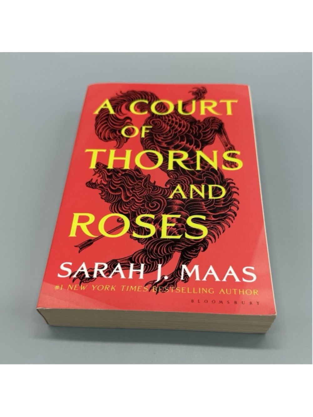 Sarah J. Maas A Court of Thorns and Roses Trade Paperback 2020 Bloomsbury Vol. 1